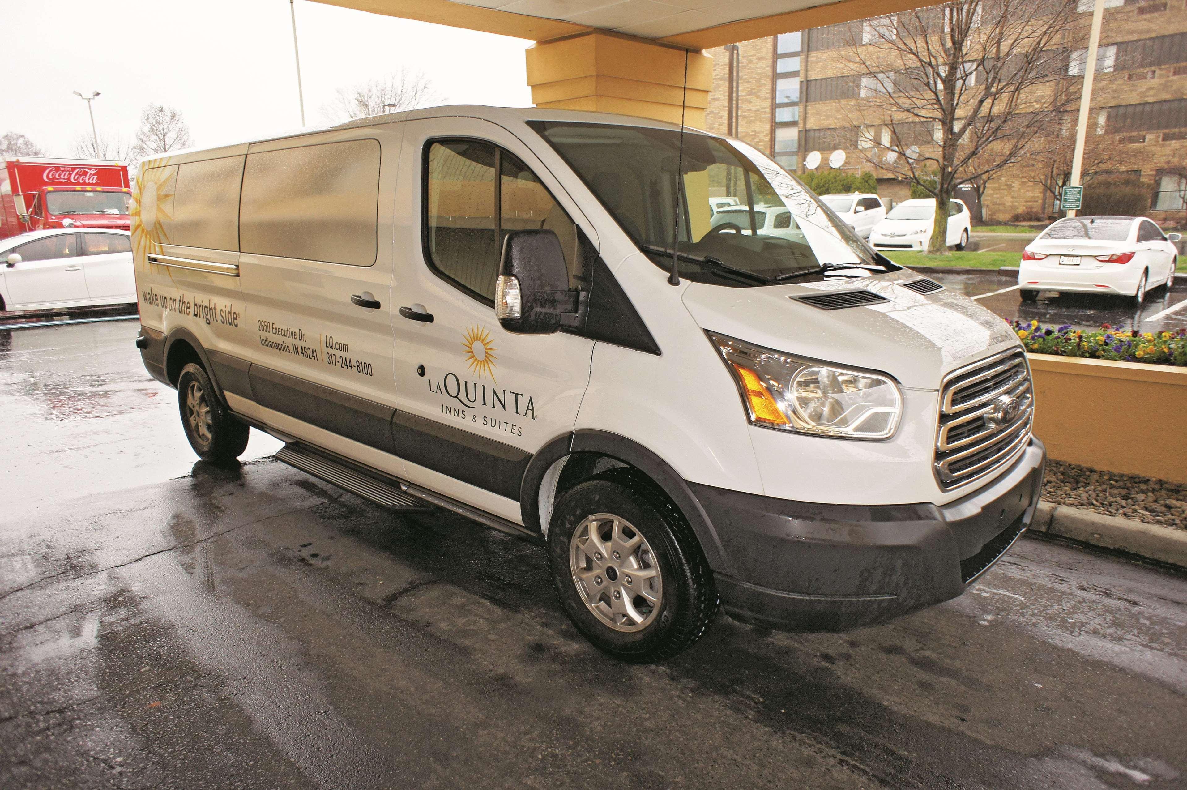 La Quinta Inn By Wyndham Indianapolis Airport Executive Dr Kültér fotó