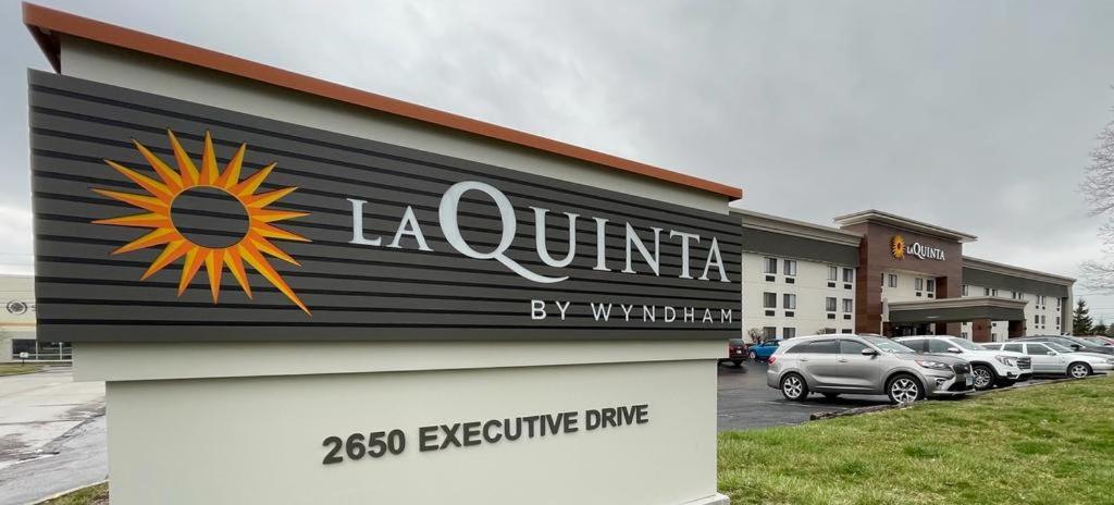 La Quinta Inn By Wyndham Indianapolis Airport Executive Dr Kültér fotó