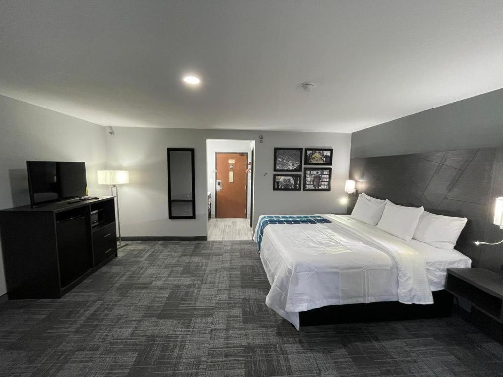 La Quinta Inn By Wyndham Indianapolis Airport Executive Dr Kültér fotó