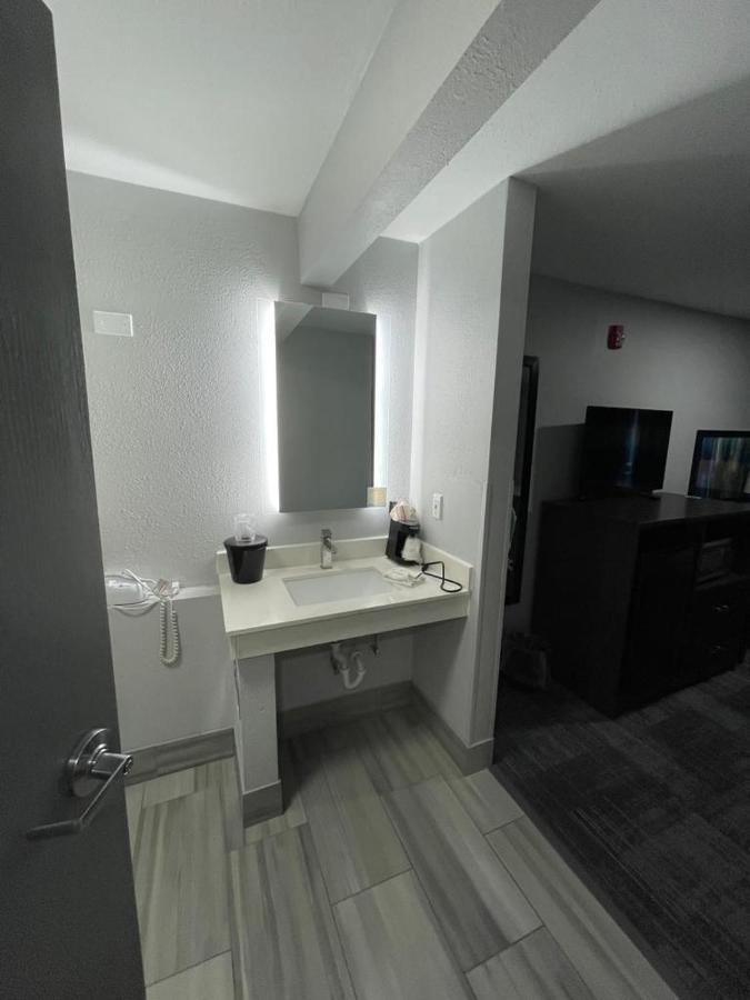 La Quinta Inn By Wyndham Indianapolis Airport Executive Dr Kültér fotó