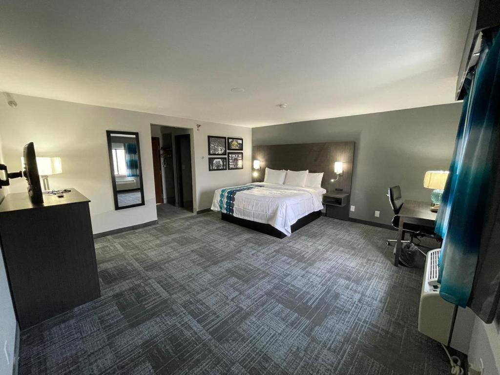 La Quinta Inn By Wyndham Indianapolis Airport Executive Dr Kültér fotó