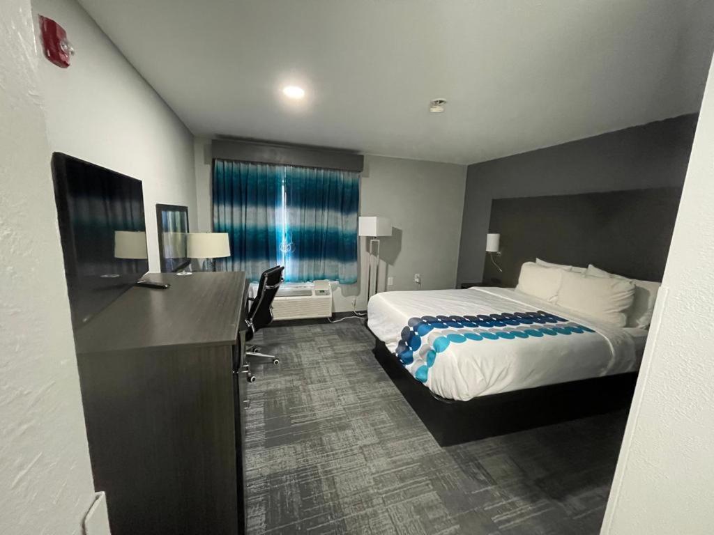 La Quinta Inn By Wyndham Indianapolis Airport Executive Dr Kültér fotó