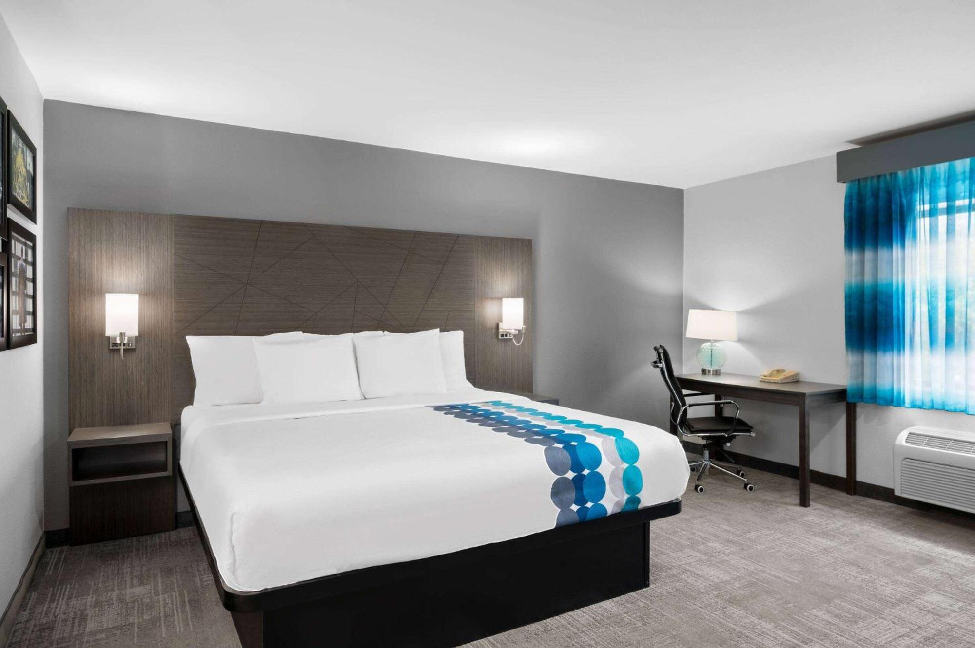 La Quinta Inn By Wyndham Indianapolis Airport Executive Dr Kültér fotó