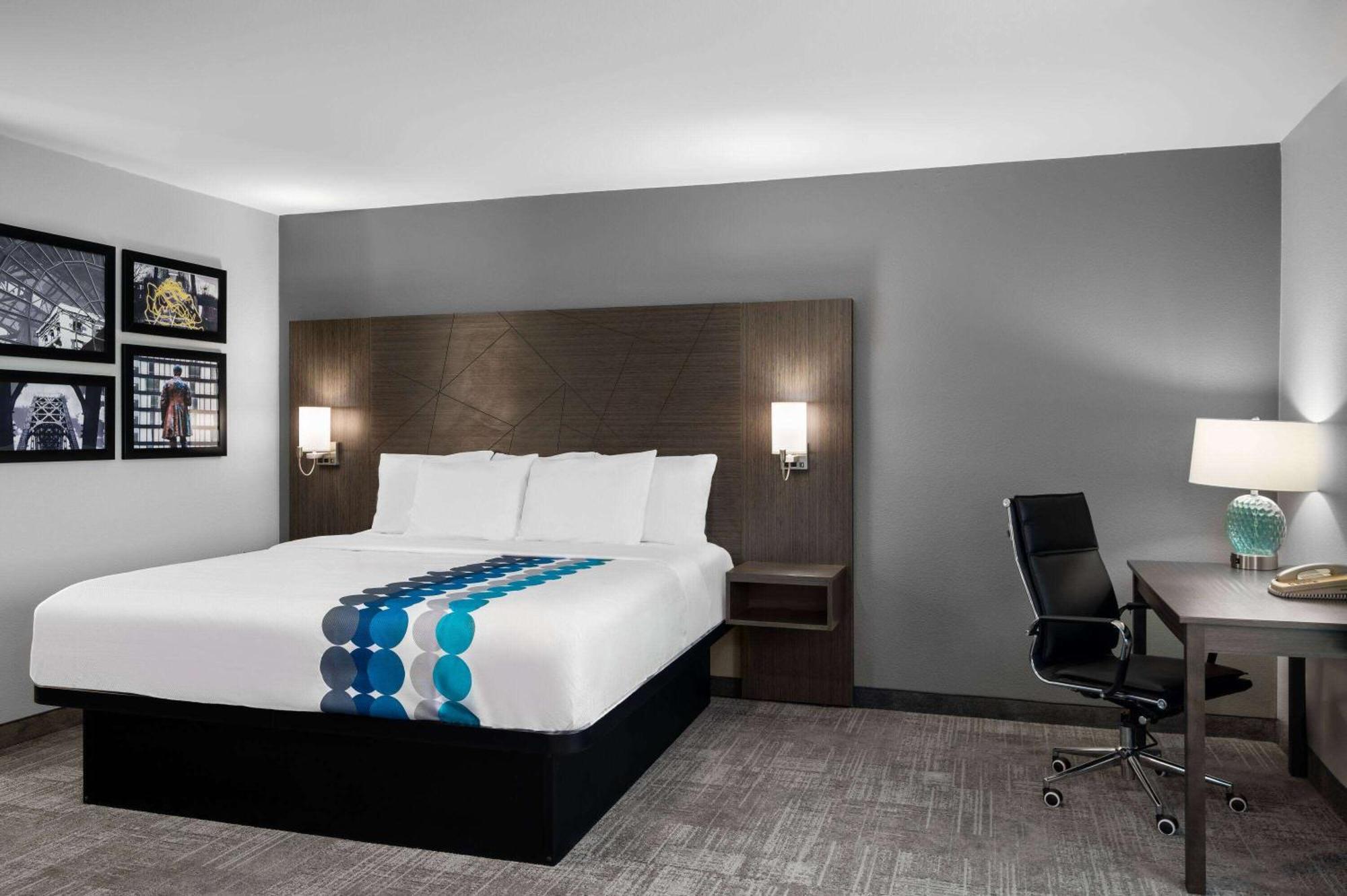 La Quinta Inn By Wyndham Indianapolis Airport Executive Dr Kültér fotó