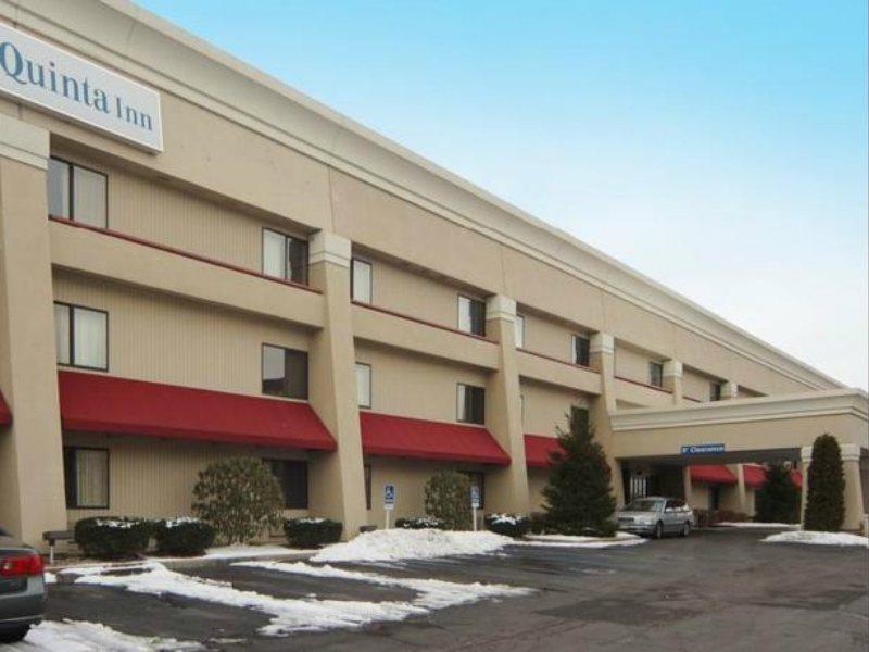 La Quinta Inn By Wyndham Indianapolis Airport Executive Dr Kültér fotó